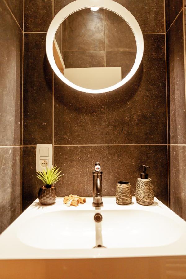 Luxury Suites Palace By Rikas Hotels Antwerp Exterior photo